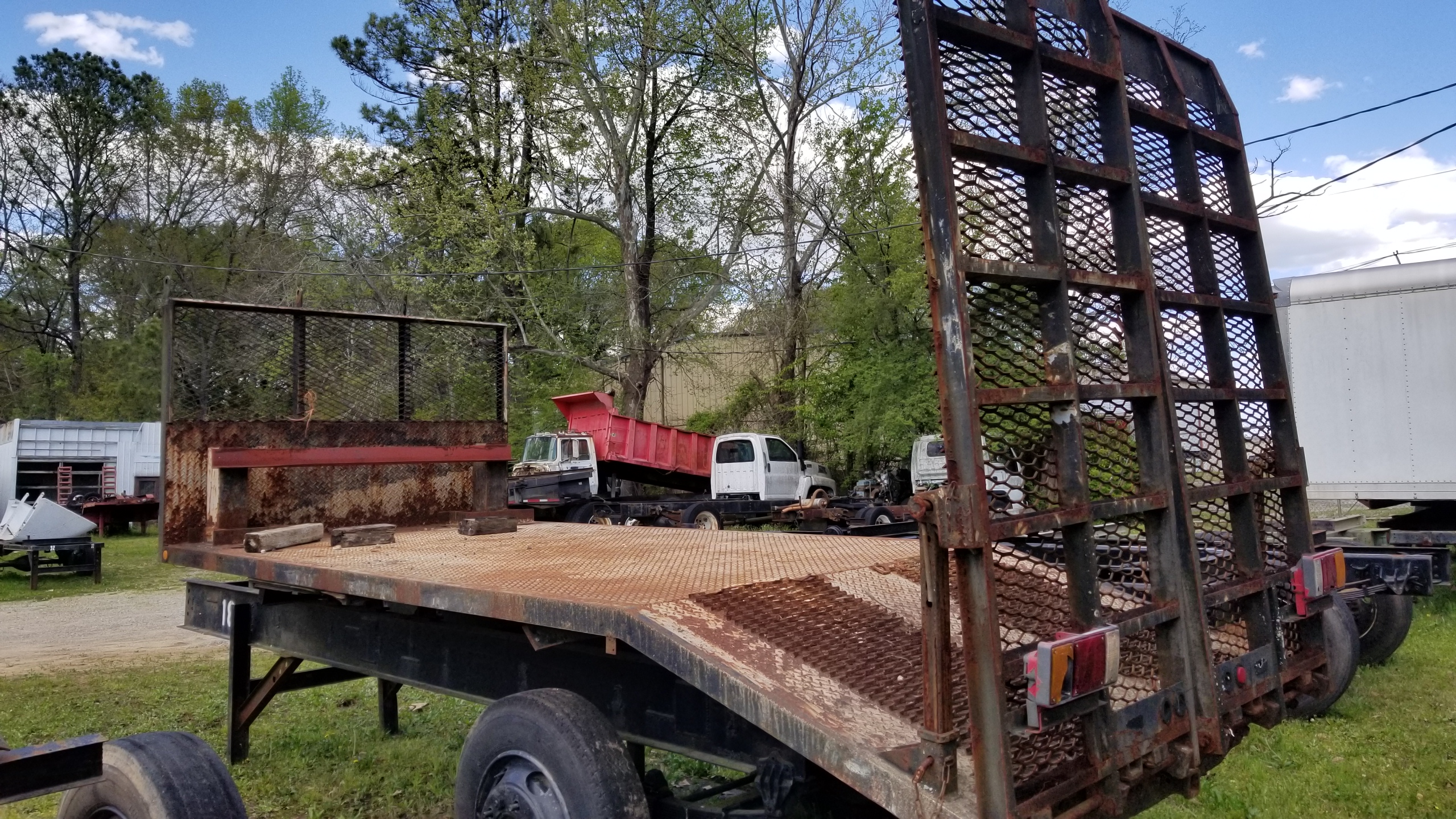 Used Flatbed Truck bodies for sale located in Atlanta